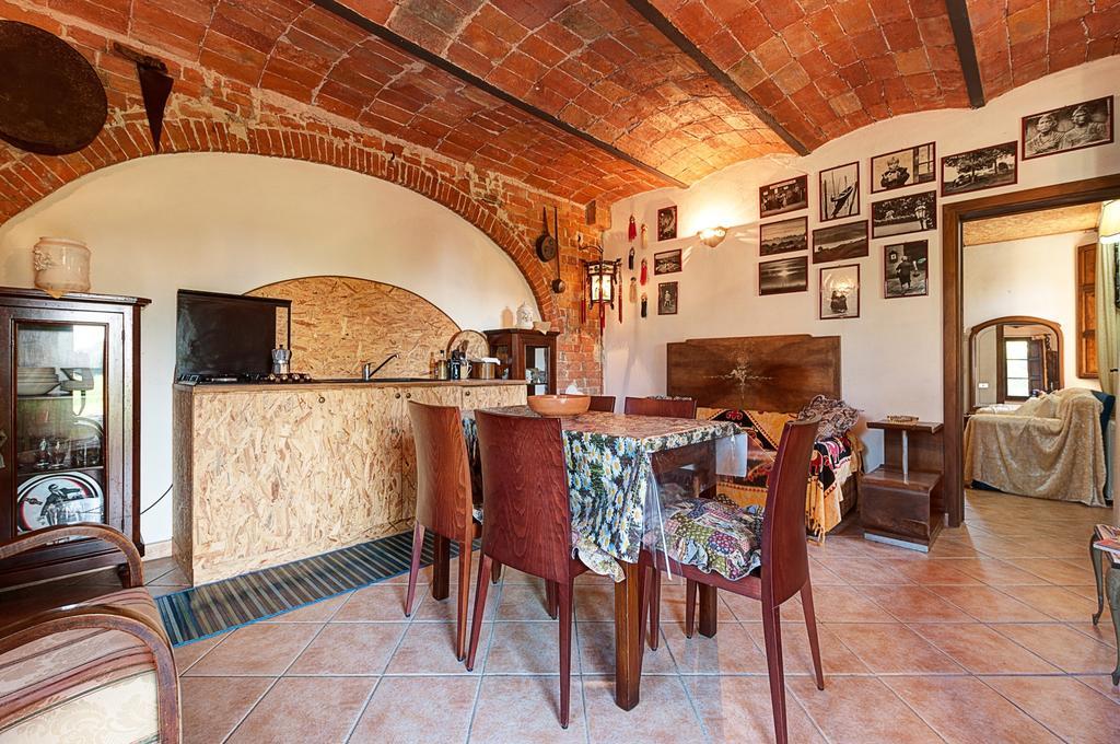 Appartamenti Alcantara E Damasco Abbadia di Montepulciano Værelse billede